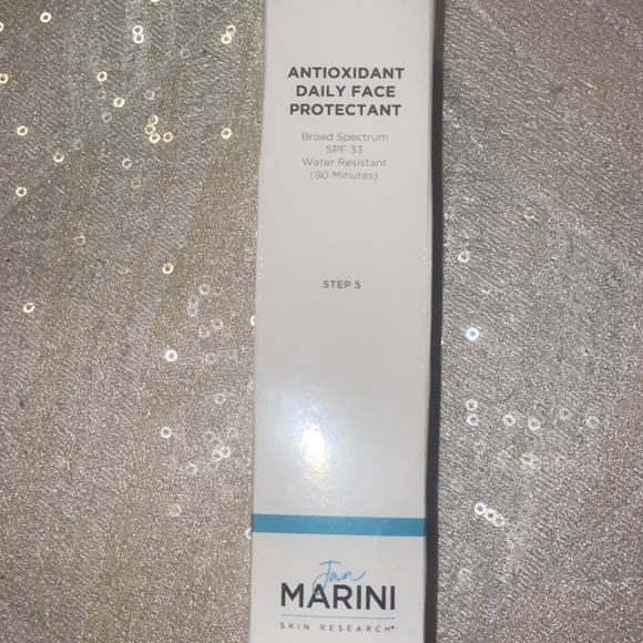 Jan Marini antioxidant daily face protectant spf33 - Picture 1 of 7